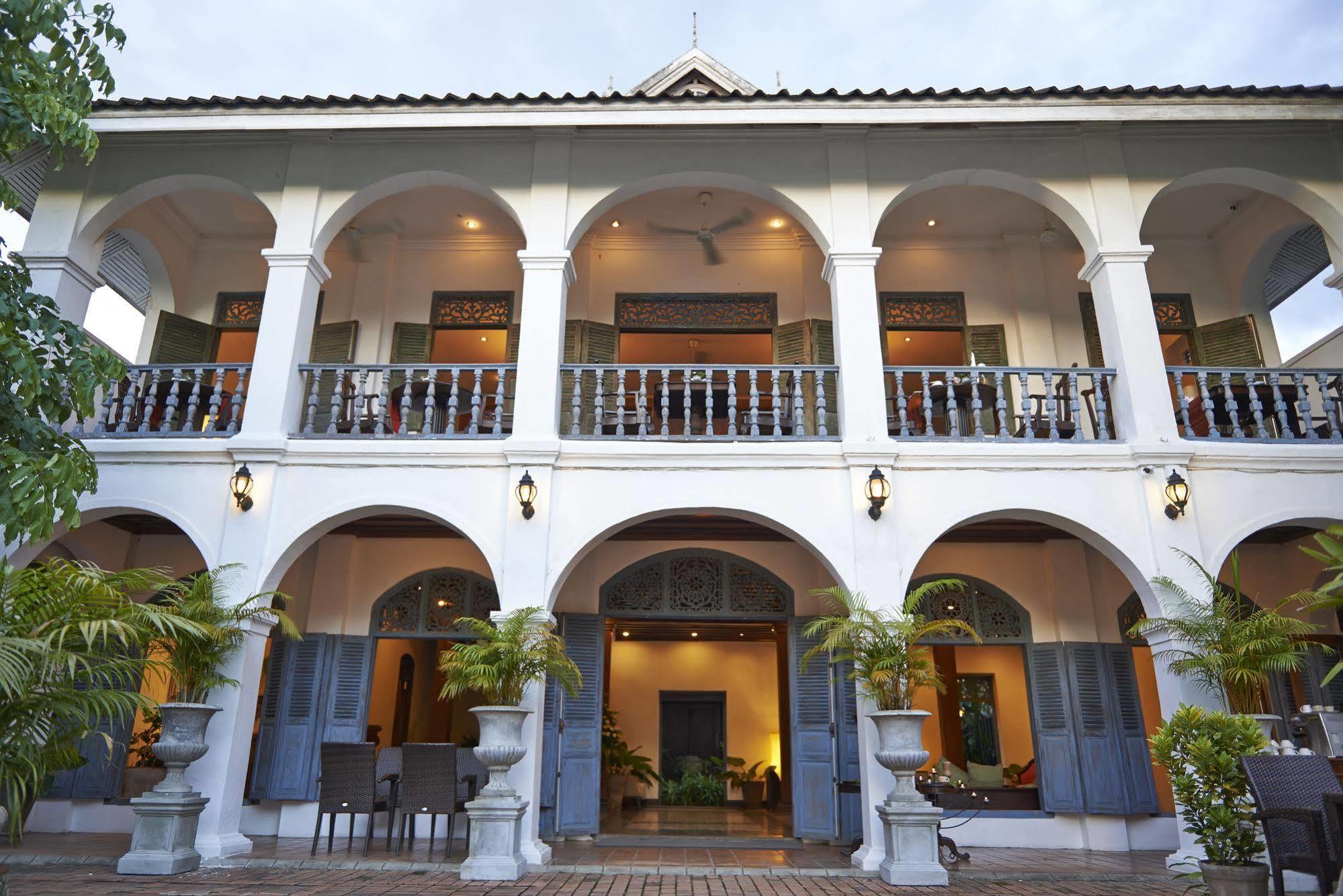 Villa Santi Hotel Luang Prabang Exterior foto